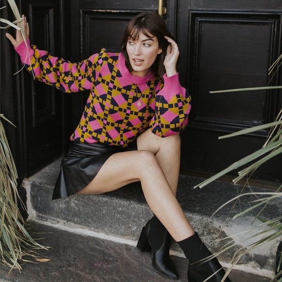 Fate Angelica Sweater, Size Medium - Picture 2 of 5